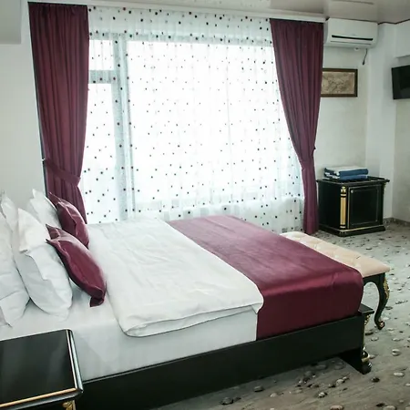 Almar View Boutique H Adults Only Мамая